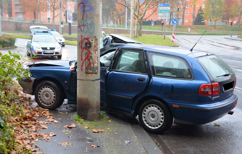 VU Koeln Buchforst Karlsruherstr P18.JPG